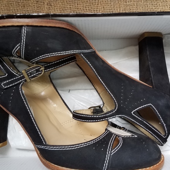 Hype Suede Ravol Heels - Picture 5 of 6